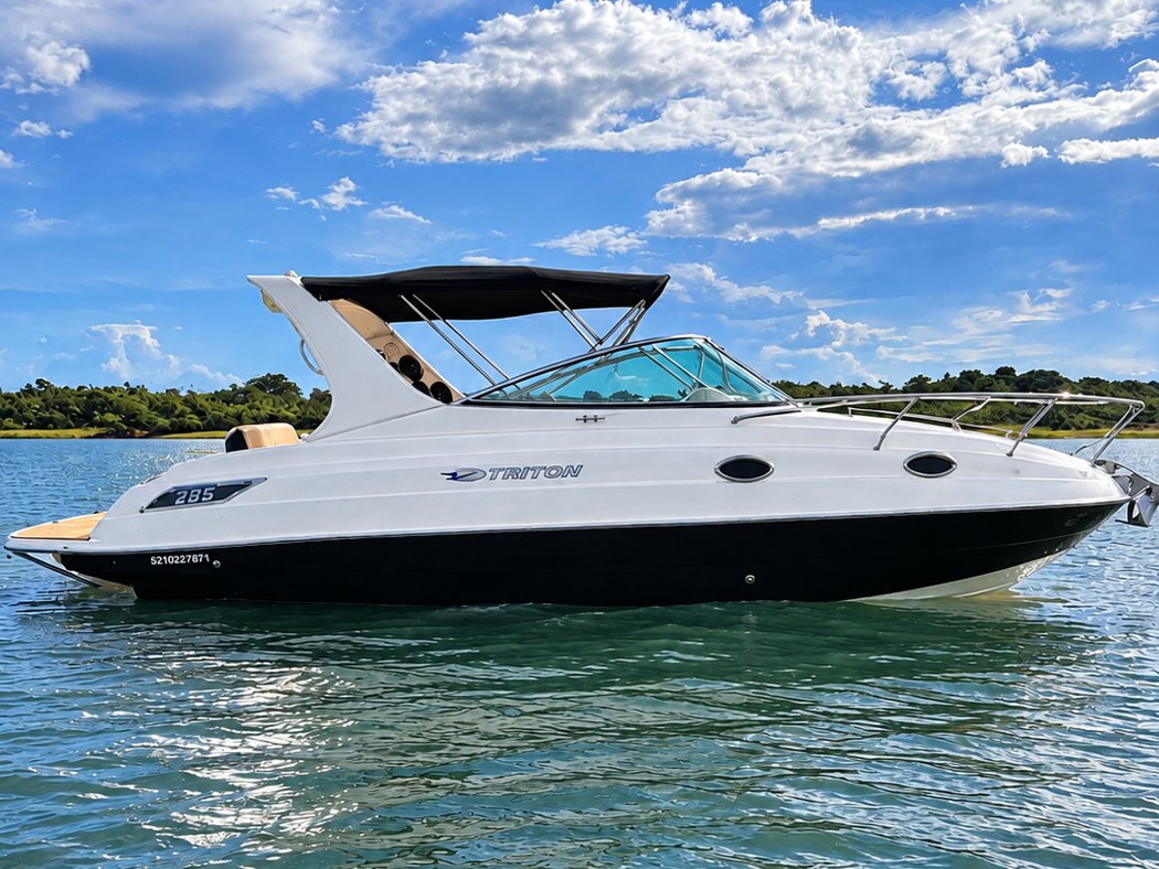 Aluguel da lancha Triton 29 em João Pessoa
